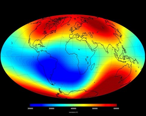 Dados de junho de 2014 mostram intensidade do campo magnético da superfície da Terra.