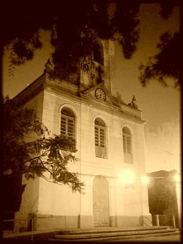 Vista frontal da Igreja Nossa Senhora da Graça, em Arroio Grande.