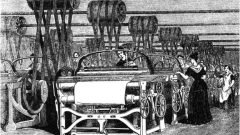 A primeira revolução industrial deu origem à produção mecanizada graças a novidades como o motor a vapor
