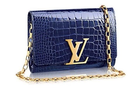  Chain Louise, uno de los modelos de la marca Louis Vuitton que tiene piel de cocodrilo. Tiene un valor de 12.600 dólares