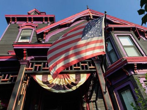 The Black House, Nova York: A atual sede da Igreja de Satanás.