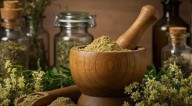 Monte sua farmácia natural em casa - O Guia de Santa Hildegarda (vídeo) 