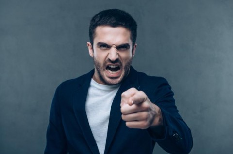 Agress?o e hostilidade podem ter implica?es nas fun?es cognitivas nos anos seguintes.