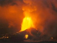 O GRANDE MONTE EXPLODE EM FOGO NA ITÁLIA