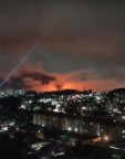 Luz vermelha no céu intriga moradores de Belo Horizonte (vídeo)
